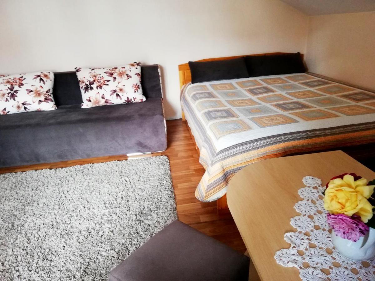 Къща За Гости Стойнови Pavel Banya Exterior photo